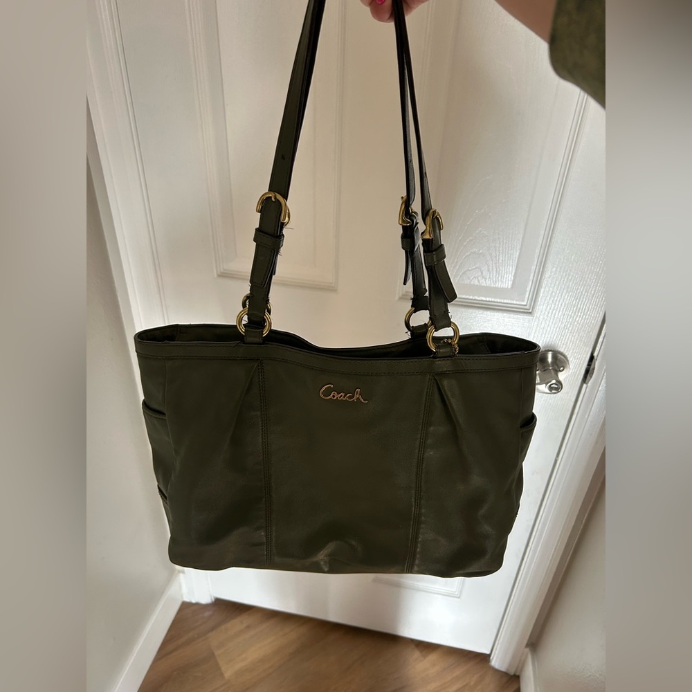 Coach Olive Green Leather Tote | Large Zip Top Shoulder Bag - Picture 4 of 16